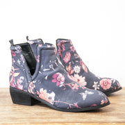 Sbicca Rosette Boot Black Multi Floral Cut Out Pull On Casual Ankle Booties