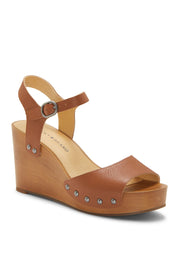 Lucky Brand Women's Zashti Platform Stud Accent Wedge Sandal LATTE