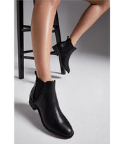 Steve Madden Dares Black Leather Pointed Toe Gore Chelsea Ankle Bootie